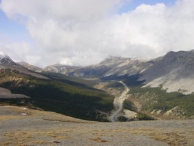 Parkers Ridge - Blick zurck zur Strae und Parkplatz