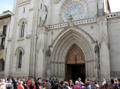 vor der Cathedrale de Santiago