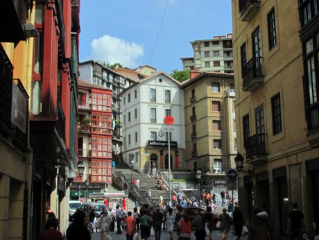 in der Altstadt geht es teilweise bergauf und bergab