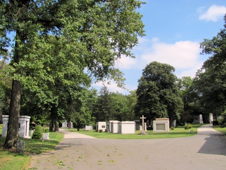 Woodlawn Cemetery